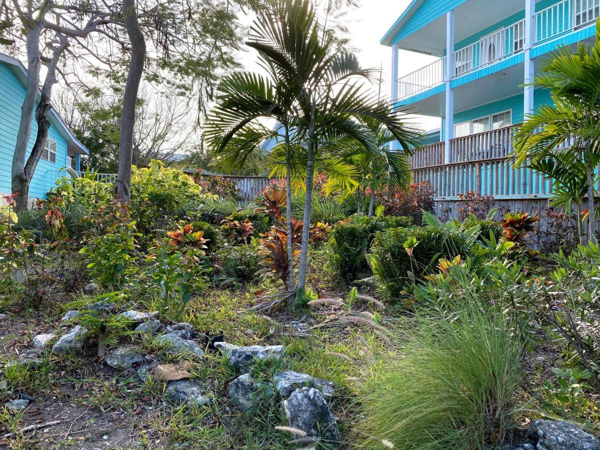 Отель Hideaways Exuma Джорджтаун Экстерьер фото