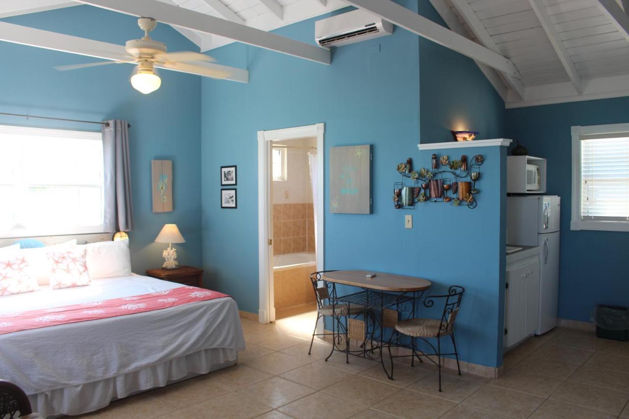 Отель Hideaways Exuma Джорджтаун Экстерьер фото
