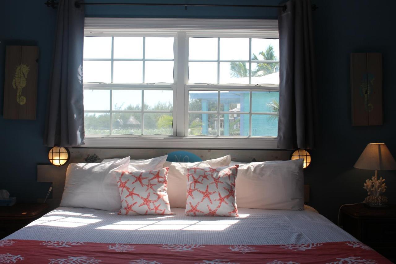 Отель Hideaways Exuma Джорджтаун Экстерьер фото