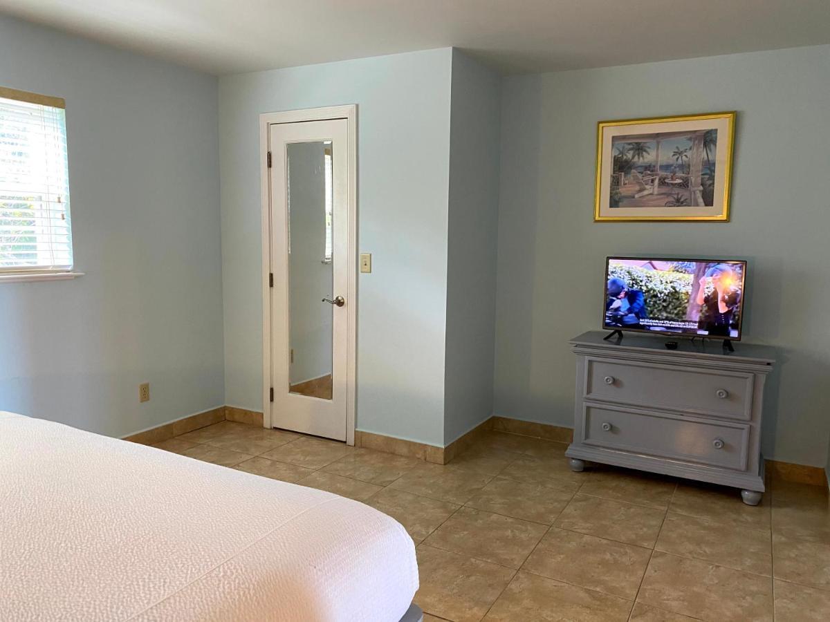 Отель Hideaways Exuma Джорджтаун Экстерьер фото