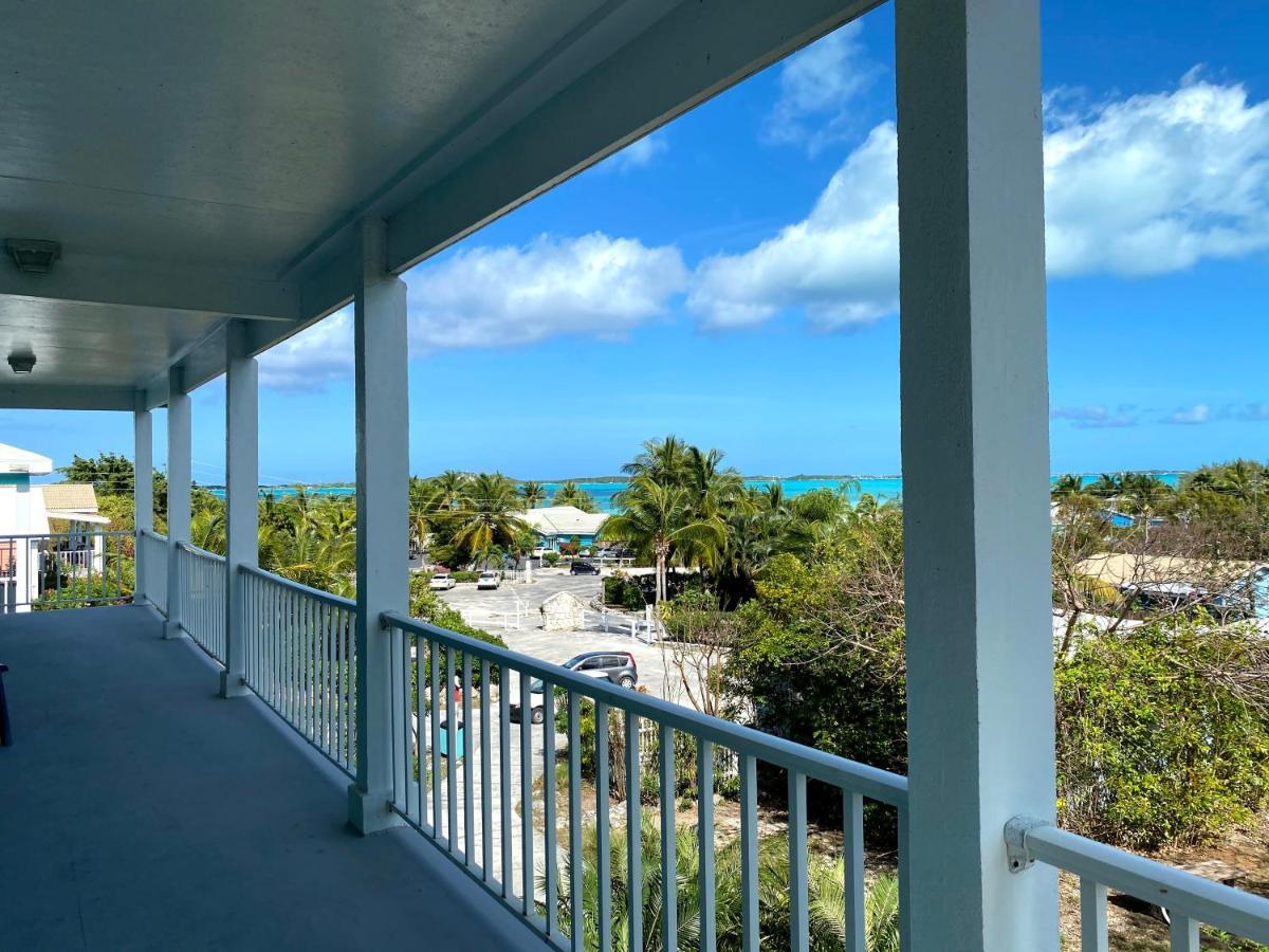Отель Hideaways Exuma Джорджтаун Экстерьер фото